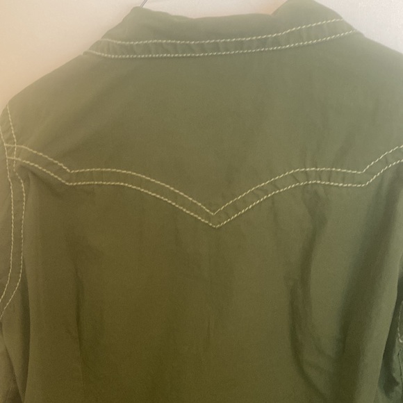 ARIAT button up - Picture 10 of 11